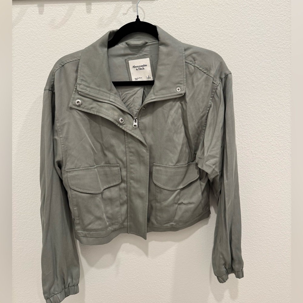 Abercrombie utility jacket nwt